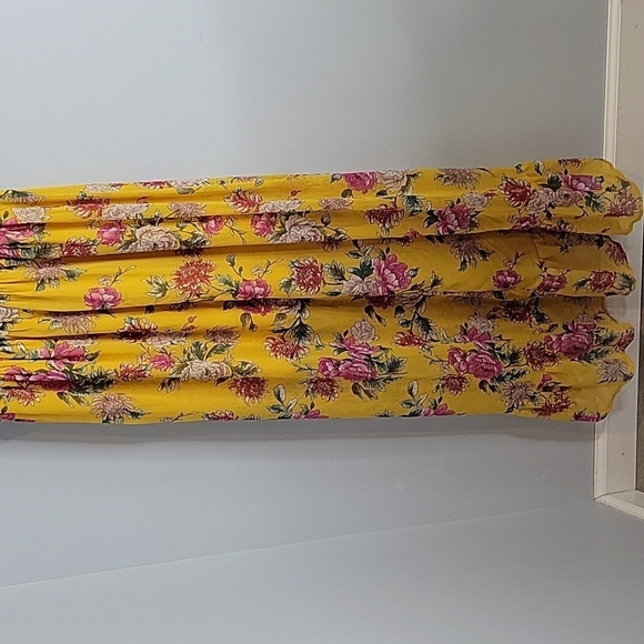 Band Of Gypsies Yellow Floral Wrap Flutter Sleeve Maxi Dress Size Small - Picture 8 of 10